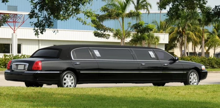Black Limousine service in vancouver